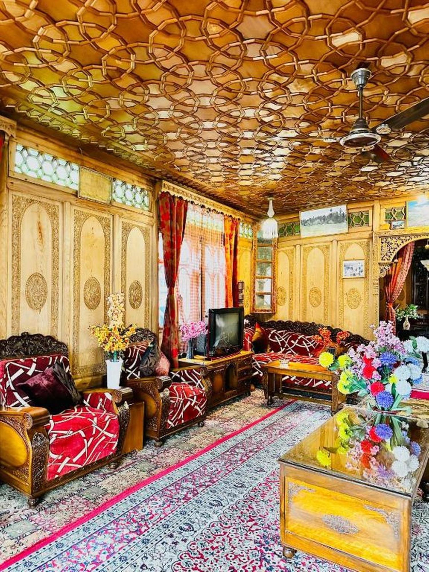 Floating Luxury Group Of Houseboats Hotel ศรีนาการ์ ภายนอก รูปภาพ